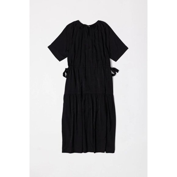 Women’s Black Tiered Midi Dress – Relaxed Fit, Minimalist Style - Picture 3 of 4
